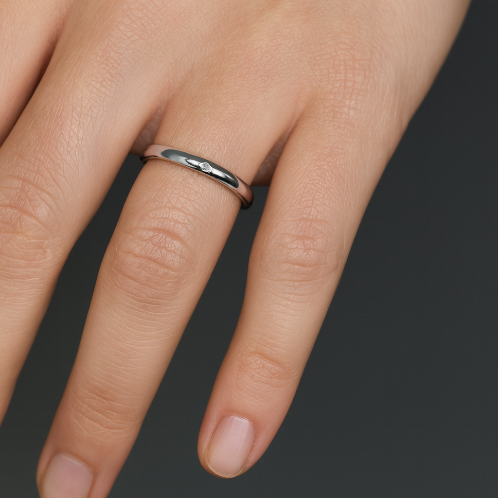 Alianza Oro 2mm ancho con 1 Diamante HVS 0,005ct