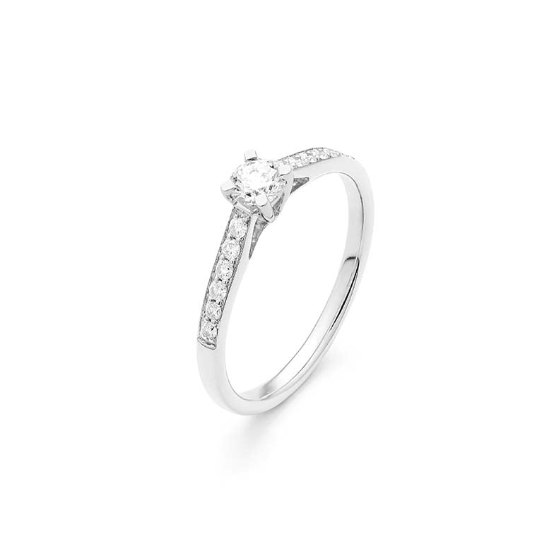 Solitario Acompañado en oro blanco 18K y Diamantes