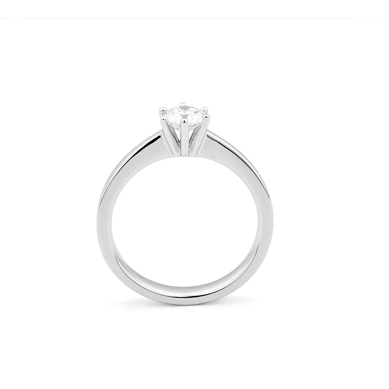 Solitario de oro blanco 18K con diamante