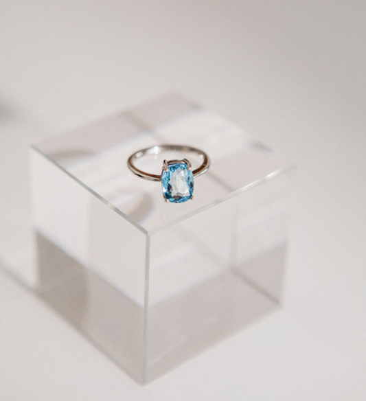 Anillo Marí Aguamarina